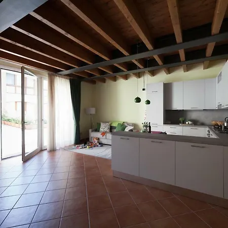 Feriehus Casa Vacanze Monte Canto *